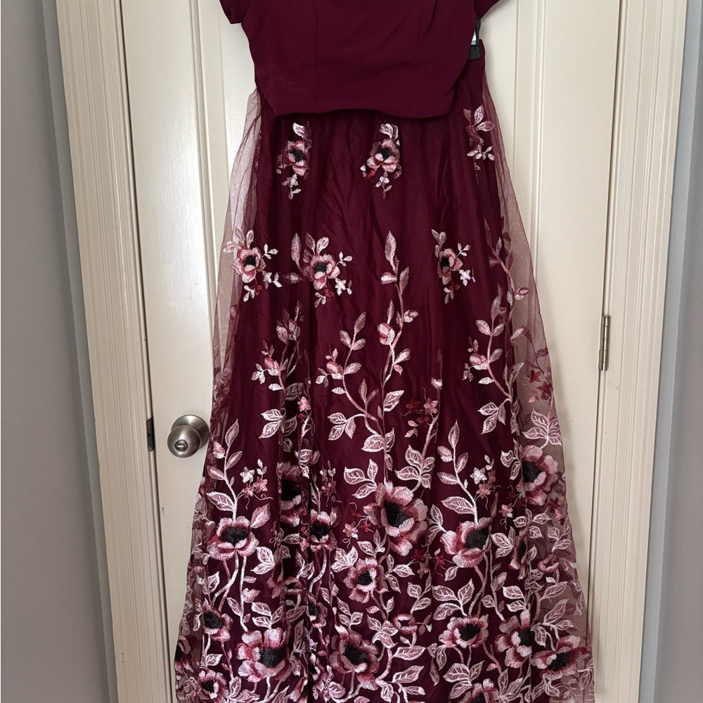 Elegant Floral Embroidered Formal Dress - Mauve